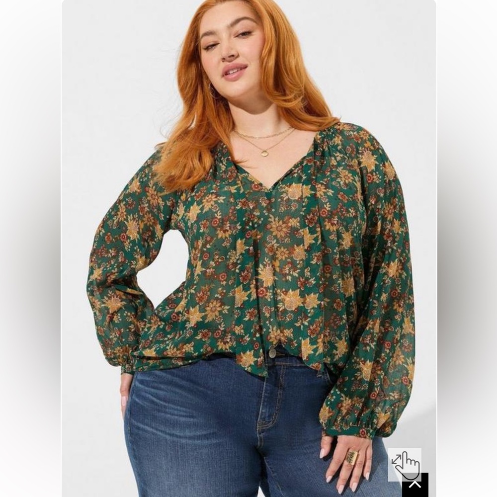 Crinkle Chiffon Tie Front Blouse